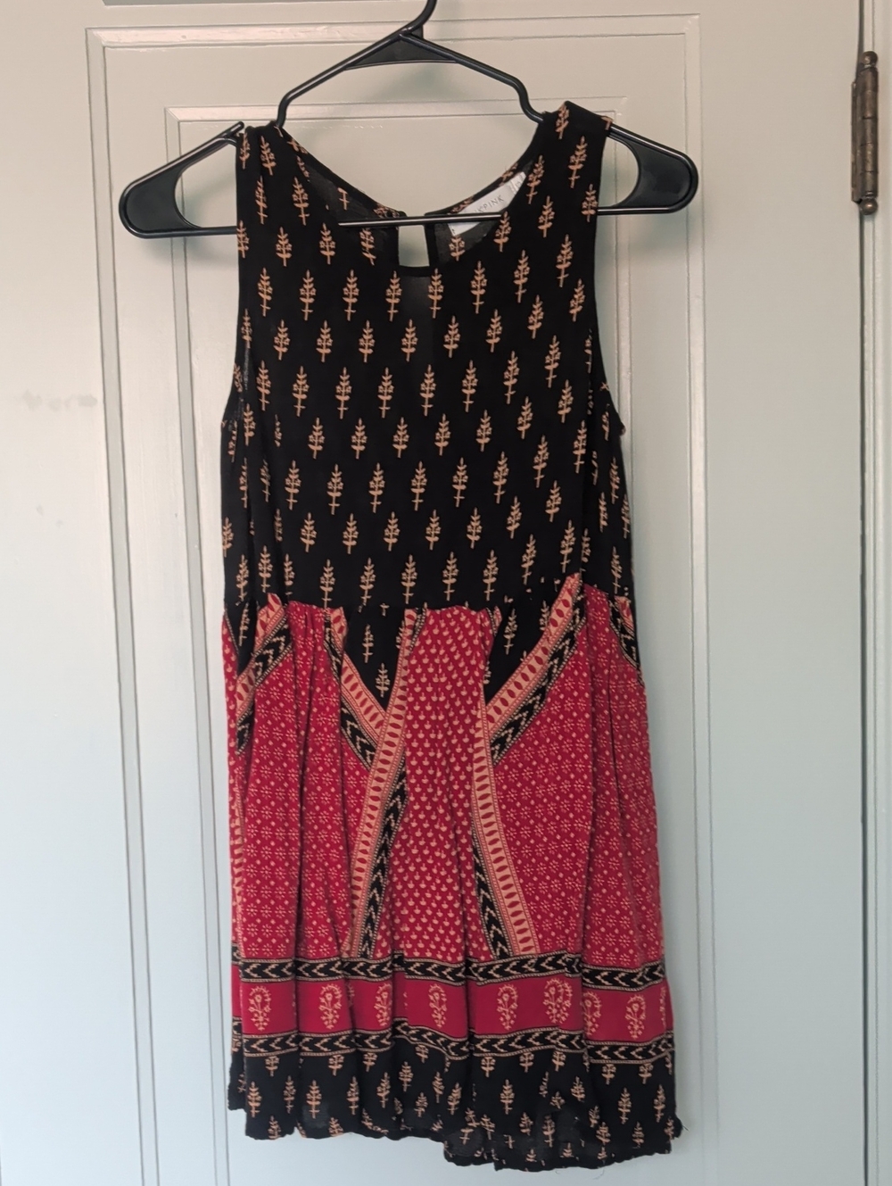 Black and Red Boho Sleeveless Dress